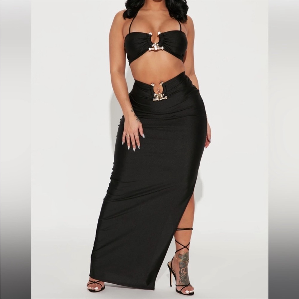 NWT Fashion Nova “Never Late” Maxi Skirt Set Black & Gold XS